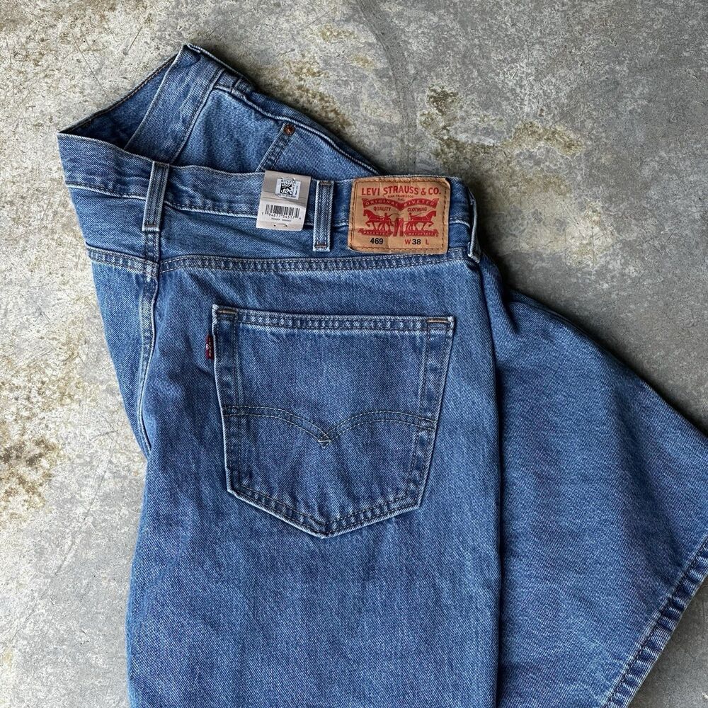 Levi’s 469 Denim Shorts Mens W38 Blue Loose Fit Relaxed Medium Wash NWT